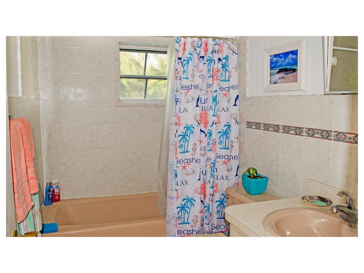Silver Point Villa Freeport Extérieur photo